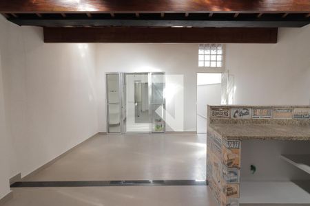 Casa para alugar com 230m², 3 quartos e 2 vagasQuintal