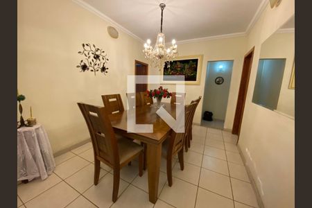 Casa à venda com 360m², 5 quartos e 4 vagas