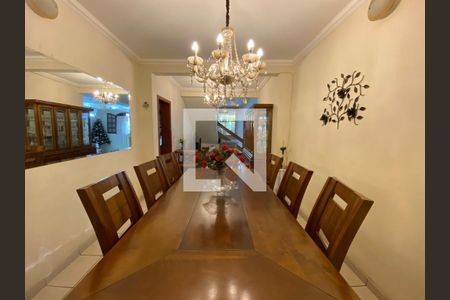 Casa à venda com 360m², 5 quartos e 4 vagas