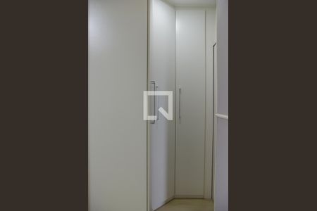 Apartamento à venda com 64m², 2 quartos e 1 vaga Apartamento à venda com 64m², 2 quartos e 1 vagaQuarto - Armários