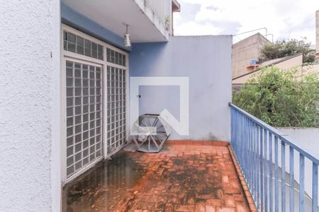 Casa para alugar com 500m², 3 quartos e 8 vagasCorredor Externo
