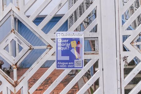 Casa para alugar com 500m², 3 quartos e 8 vagasPlaquinha