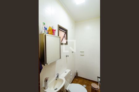 Casa à venda com 167m², 3 quartos e 2 vagasBanheiro de Serviço