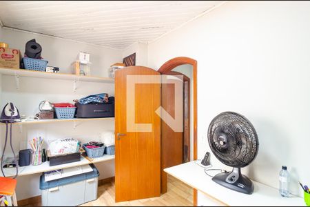 Casa à venda com 167m², 3 quartos e 2 vagasQuarto 2