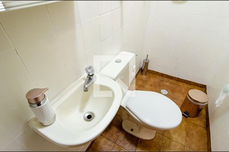 Casa à venda com 167m², 3 quartos e 2 vagasBanheiro de Serviço