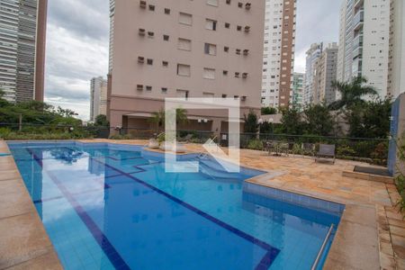 Apartamento à venda com 69m², 2 quartos e 1 vaga Apartamento à venda com 69m², 2 quartos e 1 vagaPiscina