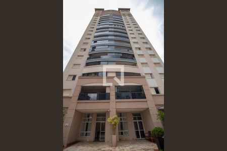 Apartamento à venda com 69m², 2 quartos e 1 vaga Apartamento à venda com 69m², 2 quartos e 1 vagaFachada