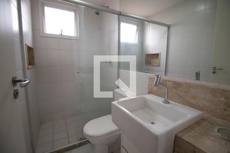Apartamento à venda com 69m², 2 quartos e 1 vaga Apartamento à venda com 69m², 2 quartos e 1 vagaBanheiro da suíte 2