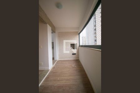 Apartamento à venda com 69m², 2 quartos e 1 vaga Apartamento à venda com 69m², 2 quartos e 1 vagaVaranda