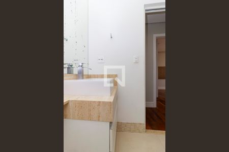 Apartamento à venda com 65m², 2 quartos e 1 vaga Apartamento à venda com 65m², 2 quartos e 1 vagaBanheiro