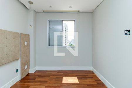 Quarto 1 de apartamento para alugar com 2 quartos, 65m² em Campo Belo, São Paulo