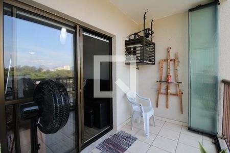 Apartamento à venda com 100m², 4 quartos e 2 vagasVaranda