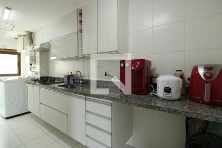 Apartamento à venda com 100m², 4 quartos e 2 vagasCozinha