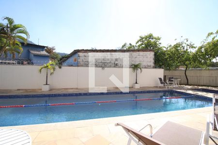 Apartamento à venda com 100m², 4 quartos e 2 vagasÁrea comum - Piscina