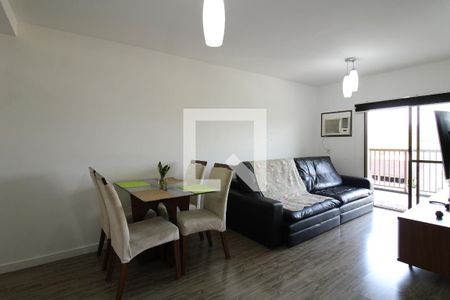 Apartamento à venda com 100m², 4 quartos e 2 vagasSala