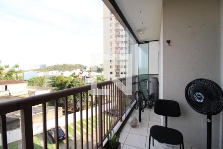 Apartamento à venda com 100m², 4 quartos e 2 vagasVaranda