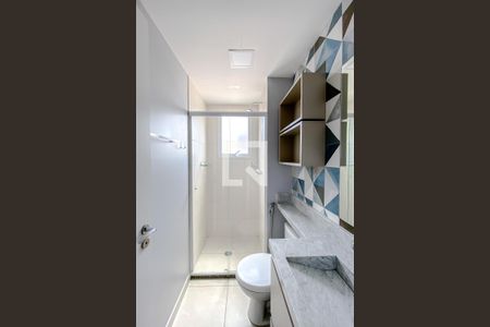 Banheiro de apartamento para alugar com 2 quartos, 51m² em Brás, São Paulo