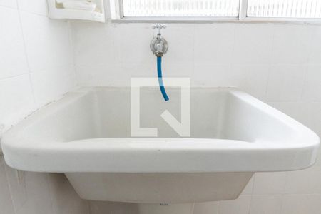 Apartamento à venda com 85m², 3 quartos e 1 vaga Apartamento à venda com 85m², 3 quartos e 1 vagaÁrea de Serviço Detalhe