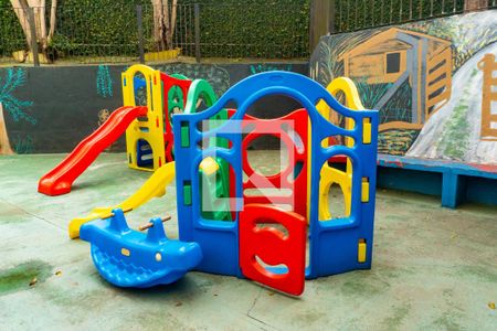 Apartamento à venda com 85m², 3 quartos e 1 vaga Apartamento à venda com 85m², 3 quartos e 1 vagaÁrea comum - Playground
