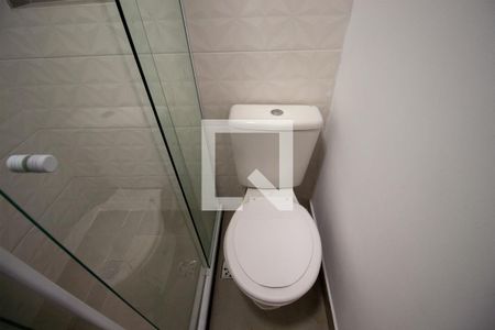 Banheiro de apartamento à venda com 1 quarto, 28m² em Cidade Antônio Estêvão de Carvalho, São Paulo