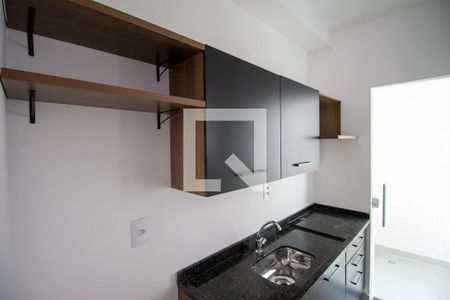 Cozinha de apartamento para alugar com 1 quarto, 28m² em Cidade Antônio Estêvão de Carvalho, São Paulo