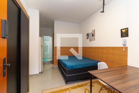 Sala/Quarto de kitnet/studio à venda com 1 quarto, 27m² em Cidade Antônio Estêvão de Carvalho, São Paulo