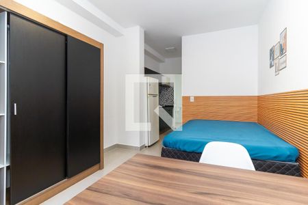 Sala/Quarto de kitnet/studio à venda com 1 quarto, 27m² em Cidade Antônio Estêvão de Carvalho, São Paulo