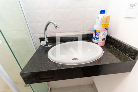 Banheiro de kitnet/studio à venda com 1 quarto, 27m² em Cidade Antônio Estêvão de Carvalho, São Paulo