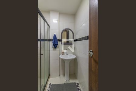 Casa para alugar com 120m², 3 quartos e 1 vaga Casa para alugar com 120m², 3 quartos e 1 vagaBanheiro Social