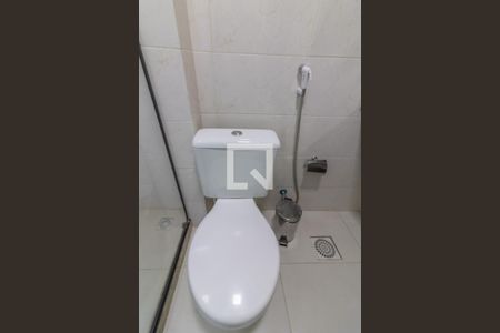 Casa para alugar com 120m², 3 quartos e 1 vaga Casa para alugar com 120m², 3 quartos e 1 vagaSuíte 1 - banheiro