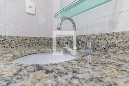 Casa para alugar com 120m², 3 quartos e 1 vaga Casa para alugar com 120m², 3 quartos e 1 vagaSuíte 1 - banheiro