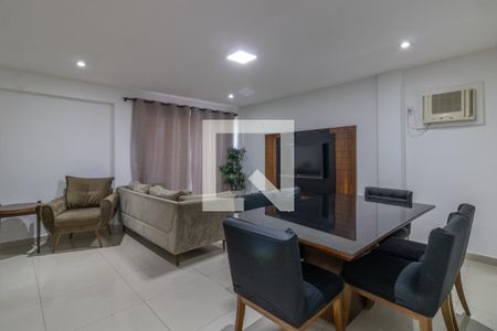Sala de casa para alugar com 3 quartos, 120m² em Recreio dos Bandeirantes, Rio de Janeiro