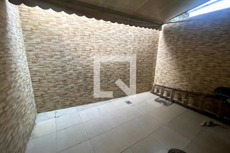 Casa para alugar com 80m², 2 quartos e 1 vagaÁrea de Serviço