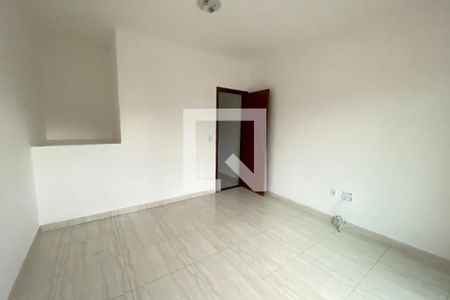 Quarto  de casa para alugar com 2 quartos, 80m² em Saracuruna, Duque de Caxias