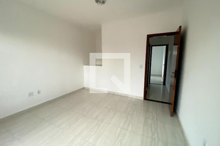 Quarto  de casa para alugar com 2 quartos, 80m² em Saracuruna, Duque de Caxias