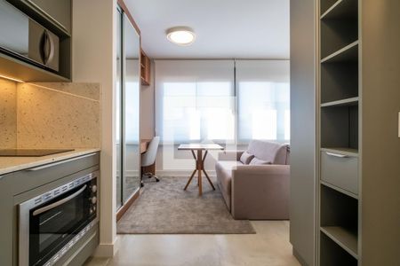 Sala/Cozinha de apartamento para alugar com 1 quarto, 24m² em Centro Histórico, Porto Alegre