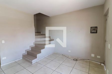 Sala de casa para alugar com 2 quartos, 120m² em Cidade Intercap, Taboão da Serra
