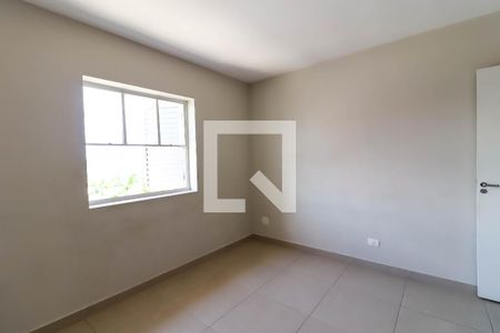 Quarto 1 de casa para alugar com 2 quartos, 120m² em Cidade Intercap, Taboão da Serra