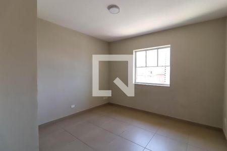 Quarto 1 de casa para alugar com 2 quartos, 120m² em Cidade Intercap, Taboão da Serra