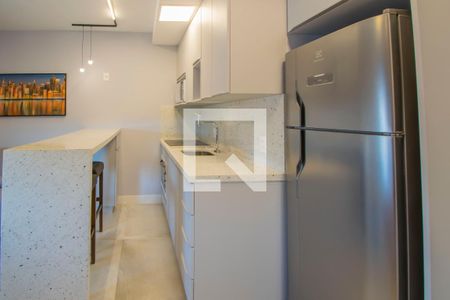 Sala/Cozinha de kitnet/studio para alugar com 1 quarto, 33m² em Centro Histórico, Porto Alegre