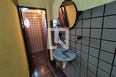 Casa à venda com 250m², 3 quartos e 6 vagasLavabo 1