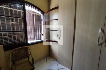 Casa à venda com 250m², 3 quartos e 6 vagasQuarto 2