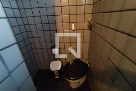 Casa à venda com 250m², 3 quartos e 6 vagasLavabo 1