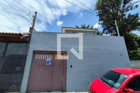 Casa à venda com 250m², 3 quartos e 6 vagasFachada 
