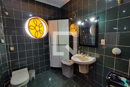 Casa à venda com 250m², 3 quartos e 6 vagasBanheiro 