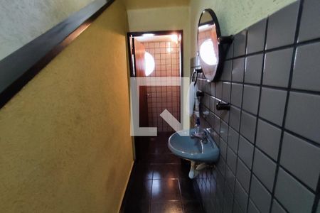 Casa à venda com 250m², 3 quartos e 6 vagasLavabo 1