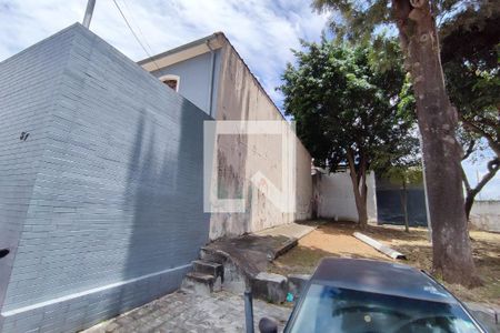 Casa à venda com 250m², 3 quartos e 6 vagasQuintal 
