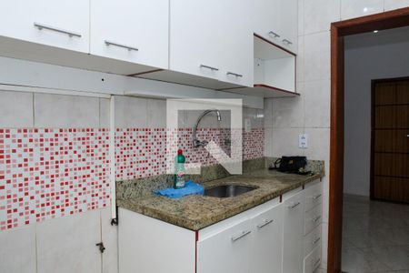 Casa à venda com 50m², 3 quartos e sem vaga Casa à venda com 50m², 3 quartos e sem vagaCozinha