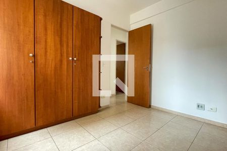 Apartamento para alugar com 68m², 2 quartos e 1 vagaQuarto
