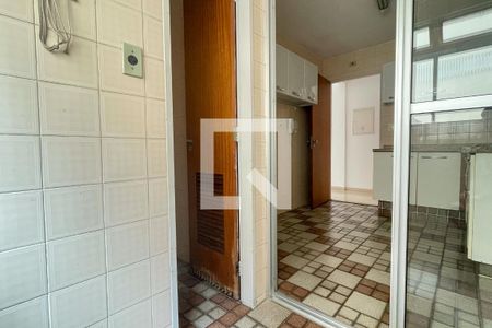 Apartamento para alugar com 68m², 2 quartos e 1 vagaÁrea de serviço